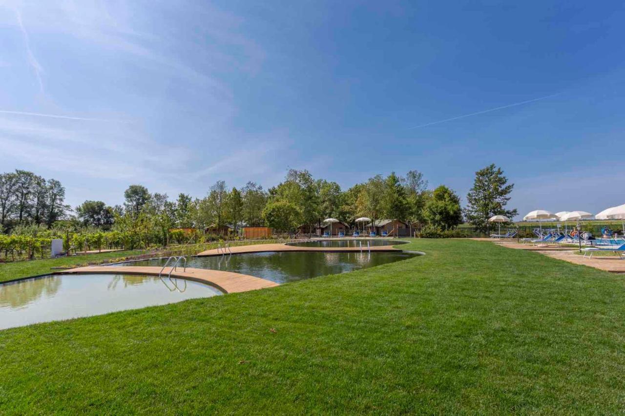 Agriturismo Tenuta Regina - Glamping Luxury Lodges And Apartments パラッツォーロ・デッロ・ステッラ エクステリア 写真