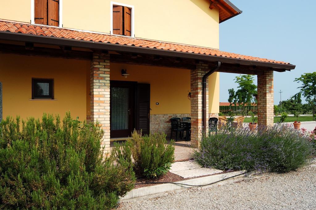 Agriturismo Tenuta Regina - Glamping Luxury Lodges And Apartments パラッツォーロ・デッロ・ステッラ エクステリア 写真