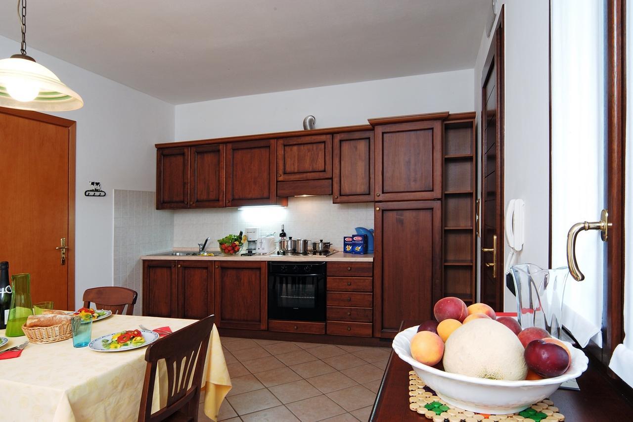 Agriturismo Tenuta Regina - Glamping Luxury Lodges And Apartments パラッツォーロ・デッロ・ステッラ エクステリア 写真