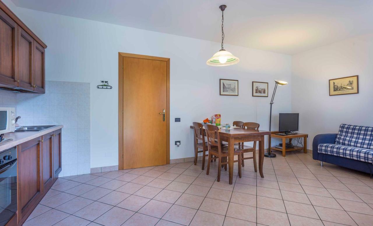 Agriturismo Tenuta Regina - Glamping Luxury Lodges And Apartments パラッツォーロ・デッロ・ステッラ エクステリア 写真
