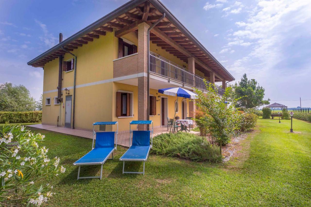 Agriturismo Tenuta Regina - Glamping Luxury Lodges And Apartments パラッツォーロ・デッロ・ステッラ エクステリア 写真