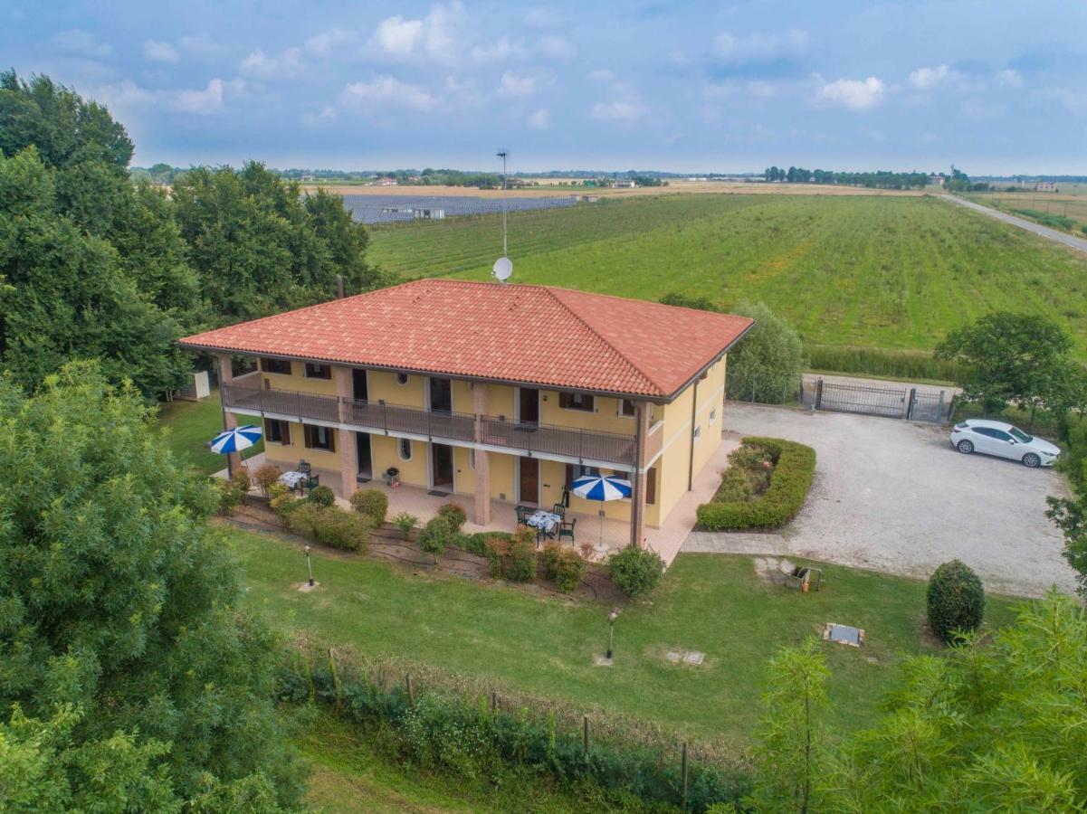 Agriturismo Tenuta Regina - Glamping Luxury Lodges And Apartments パラッツォーロ・デッロ・ステッラ エクステリア 写真