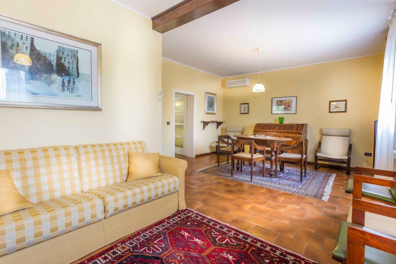 Agriturismo Tenuta Regina - Glamping Luxury Lodges And Apartments パラッツォーロ・デッロ・ステッラ エクステリア 写真