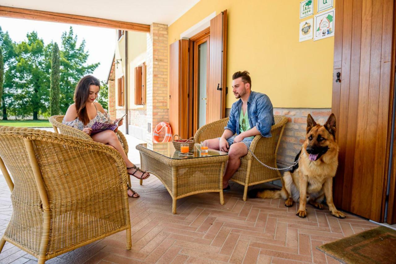 Agriturismo Tenuta Regina - Glamping Luxury Lodges And Apartments パラッツォーロ・デッロ・ステッラ エクステリア 写真