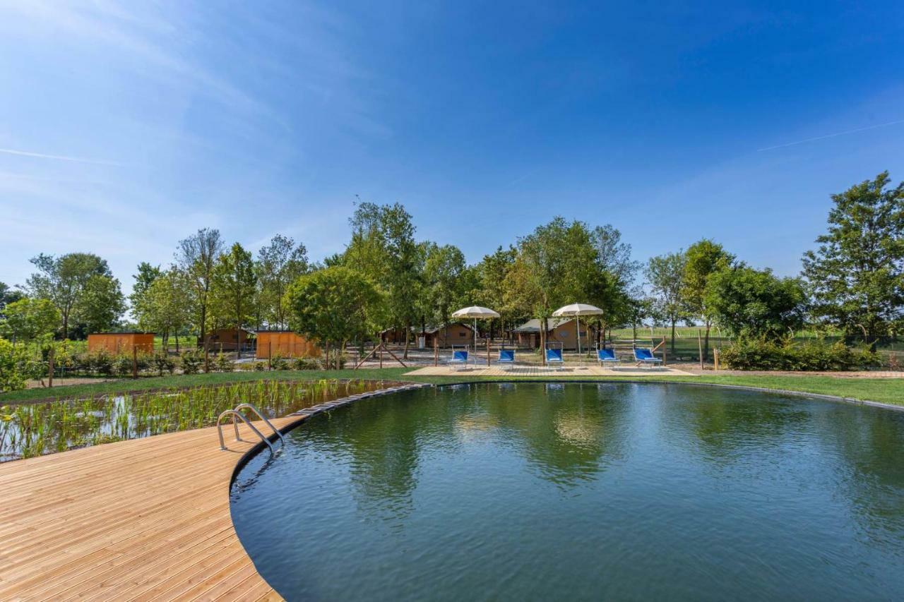 Agriturismo Tenuta Regina - Glamping Luxury Lodges And Apartments パラッツォーロ・デッロ・ステッラ エクステリア 写真