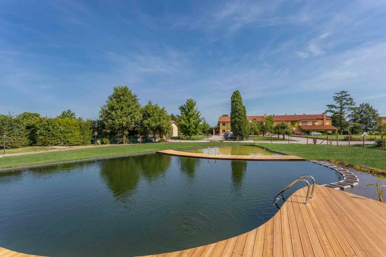 Agriturismo Tenuta Regina - Glamping Luxury Lodges And Apartments パラッツォーロ・デッロ・ステッラ エクステリア 写真